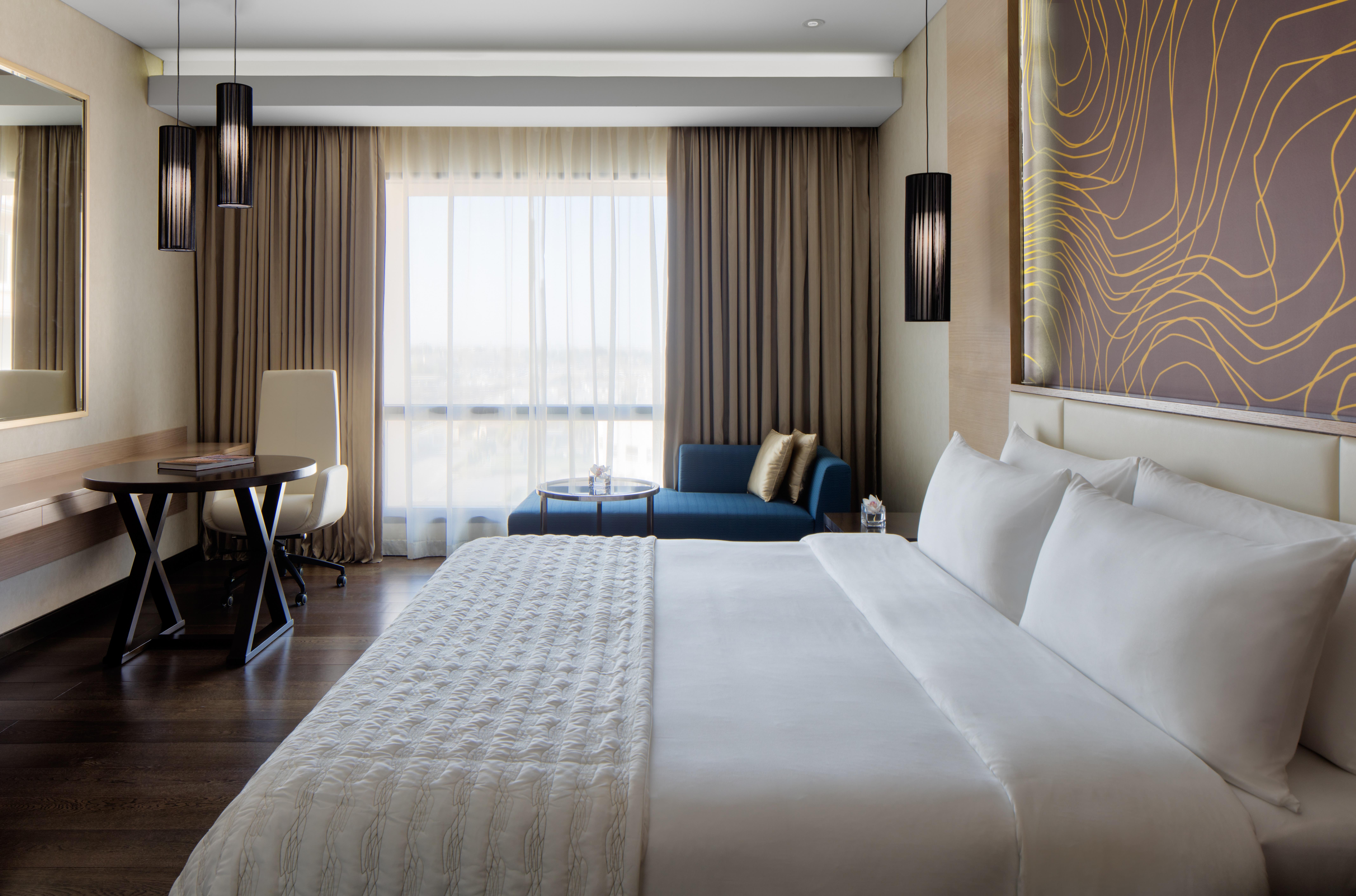 Radisson Collection Muscat, Hormuz Grand Hotel Exterior photo A guest room at the Westin Hyderabad