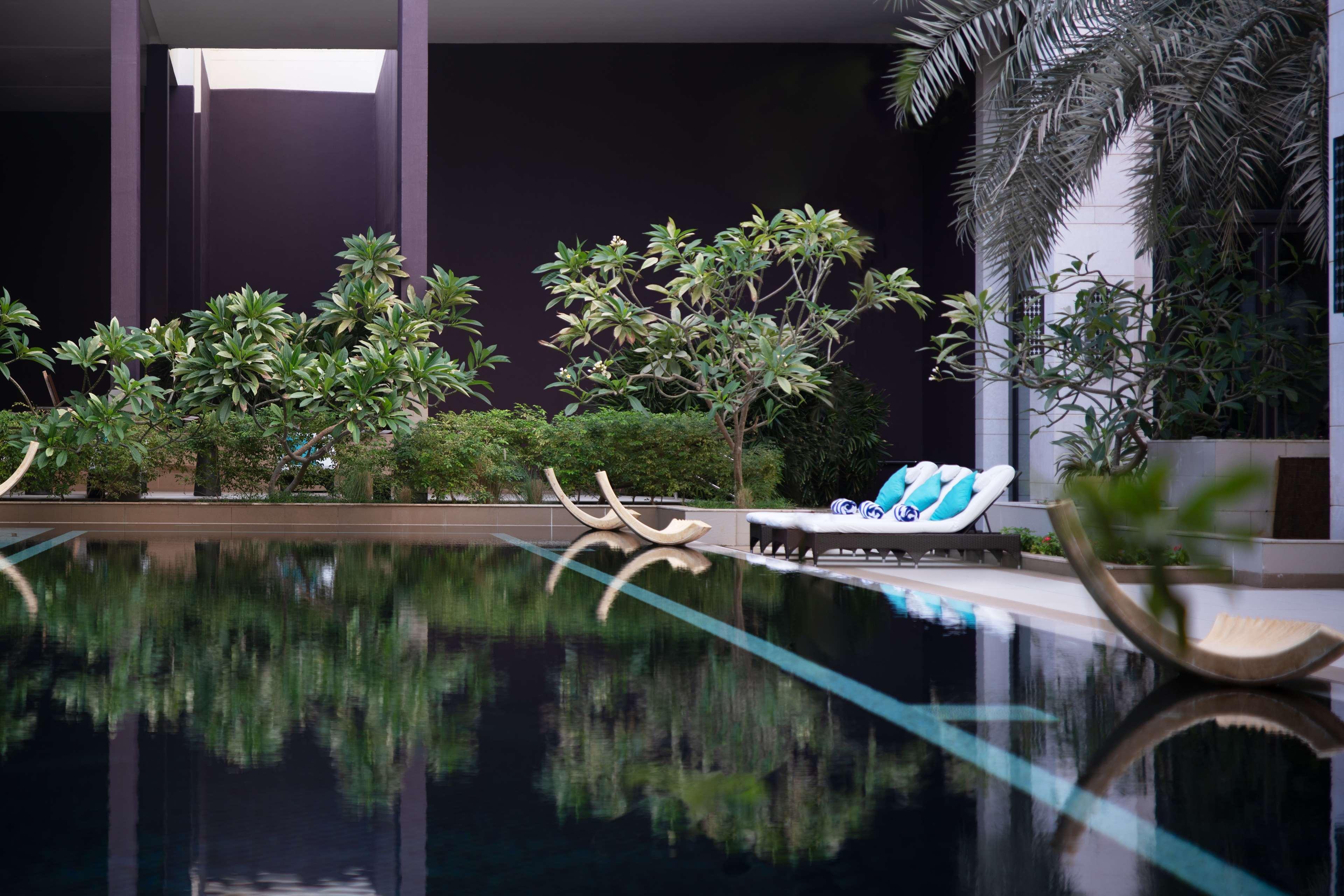Radisson Collection Muscat, Hormuz Grand Hotel Exterior photo The swimming pool at the hotel