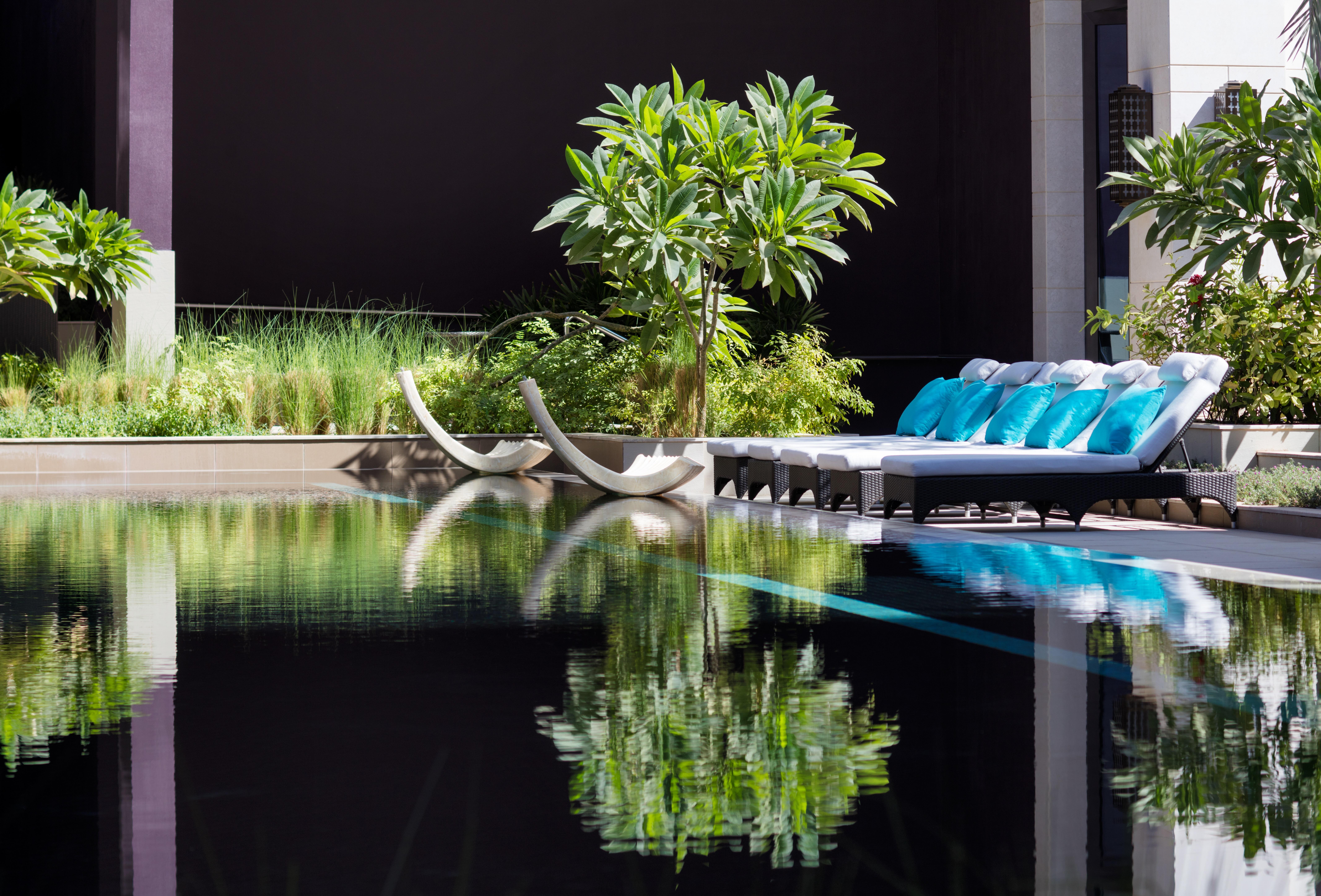 Radisson Collection Muscat, Hormuz Grand Hotel Exterior photo The pool at the hotel