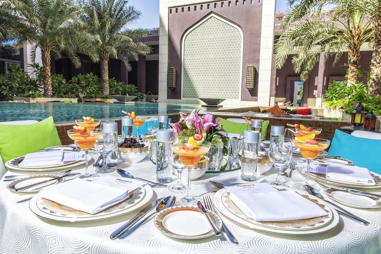 Radisson Collection Muscat, Hormuz Grand Hotel Exterior photo The Palace Downtown Dubai